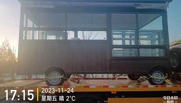 救援車(chē)?yán)蛙?chē).jpg